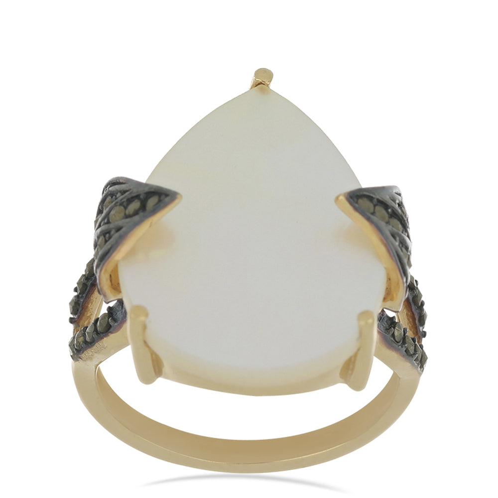 Anillo de Plata Bañada en Oro con Madreperla y Marcasita 3 